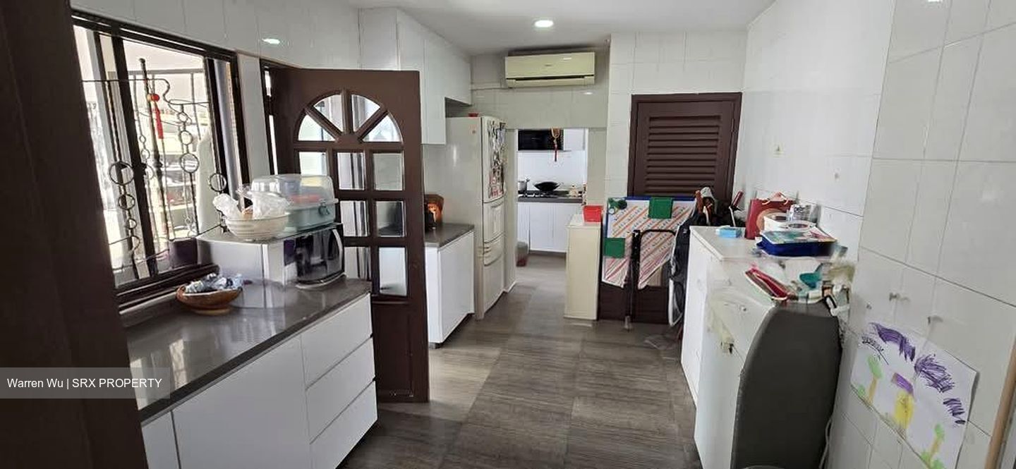 Simon Road (D19), Terrace #547608231